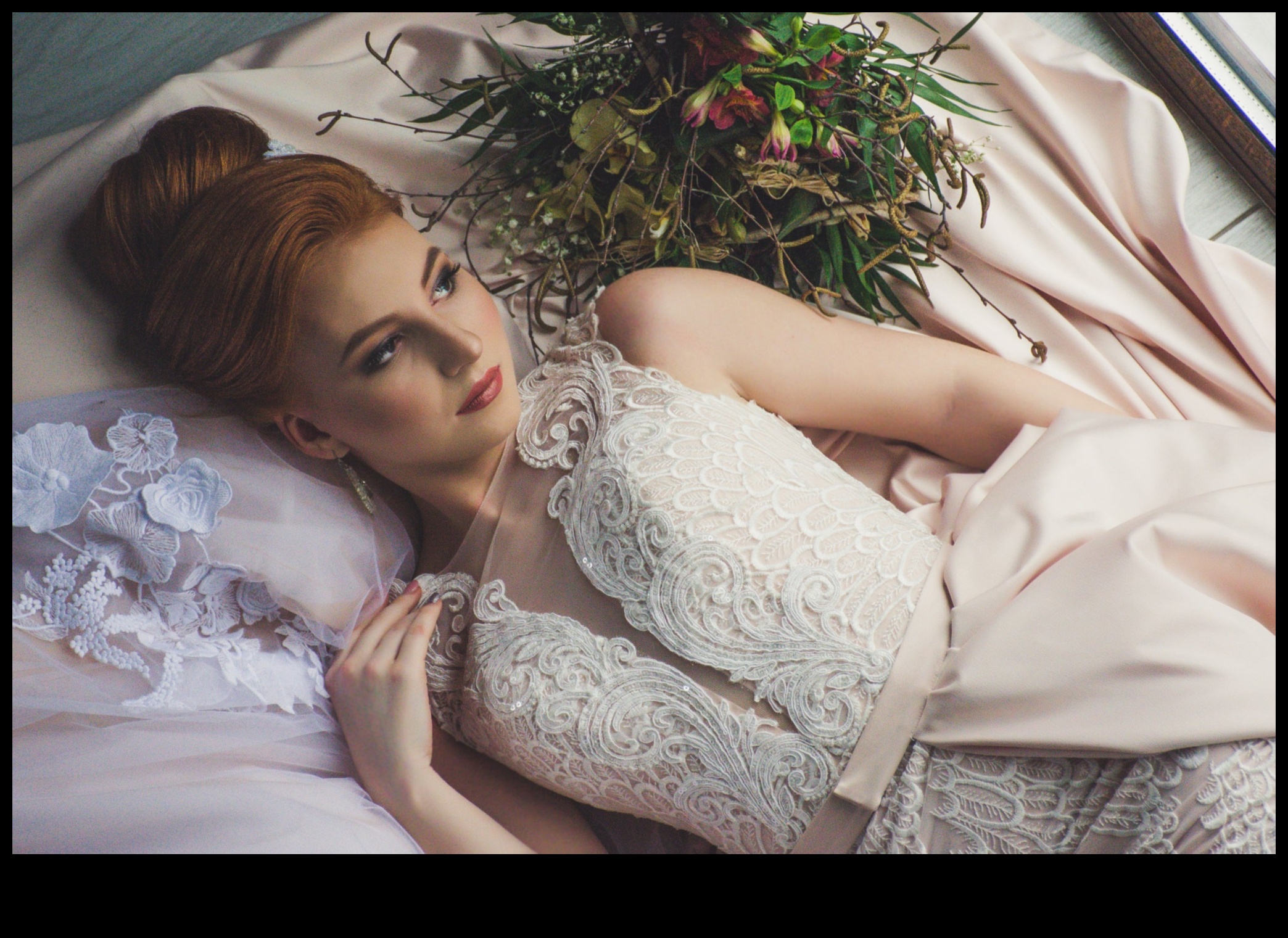 Krāšņi dārgakmeņi: būtiski kāzu aksesuāri