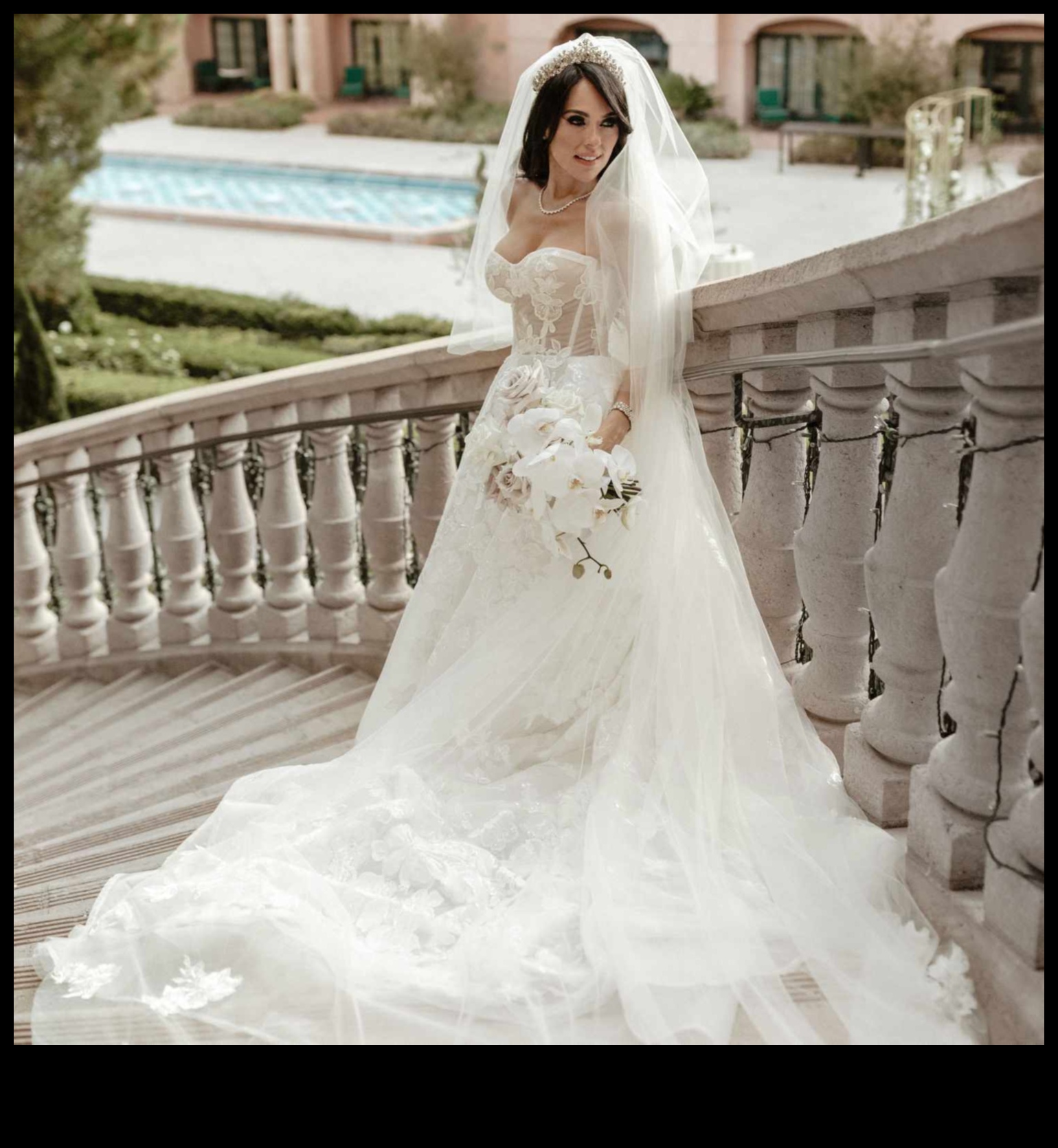 Pelnrušķītes izvēle: labākā princeses kāzu kleita