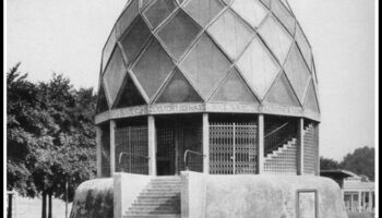 Tērauda un stikla elegance: Arhitektūras fotogrāfijas meistarība